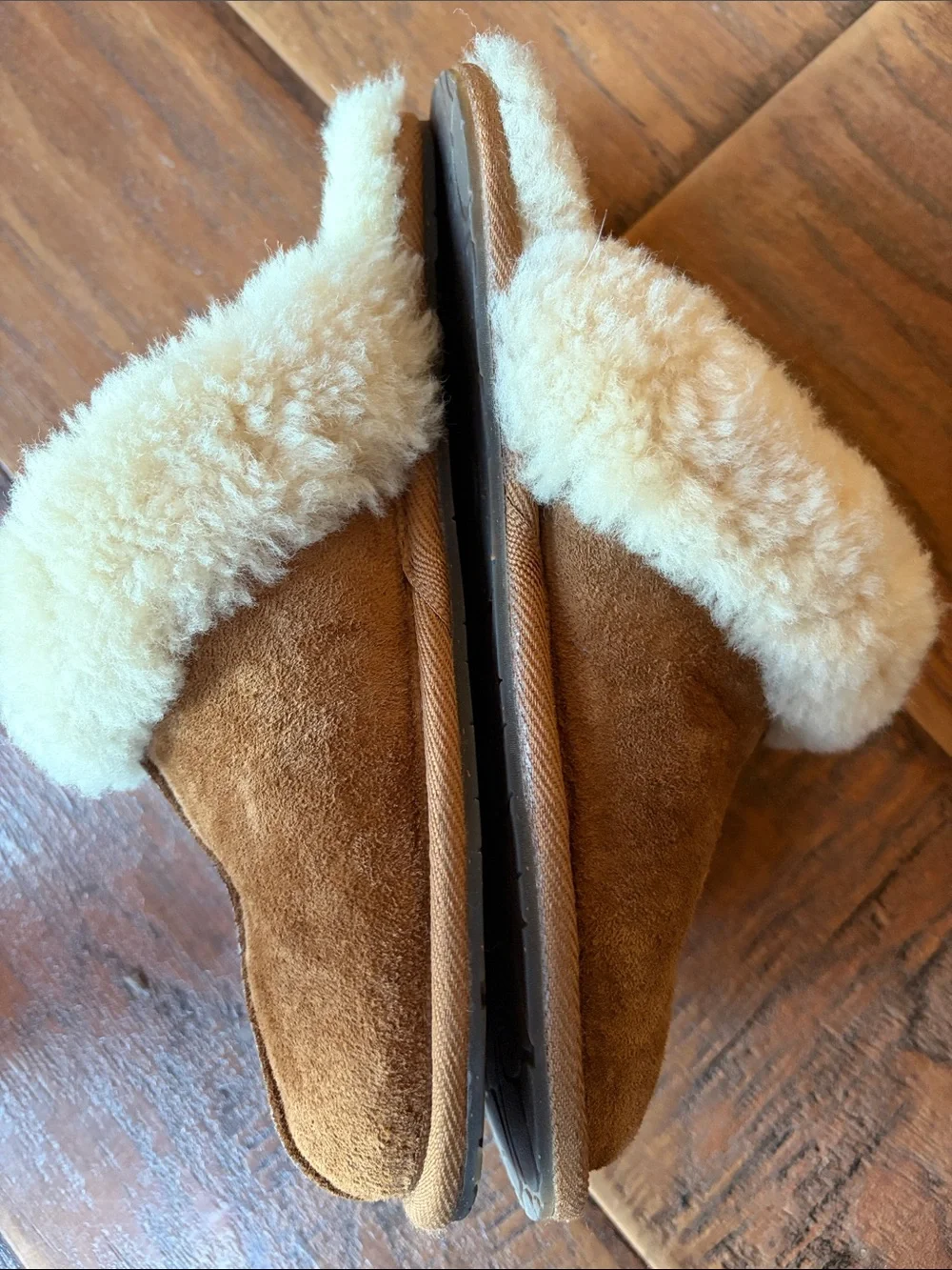 UGG Kids Chestnut & Cream Suede Shearling Clogs